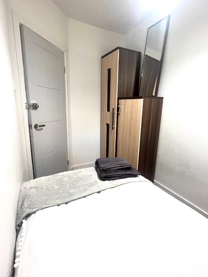 Lovely Single Room Londres Exterior foto